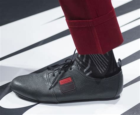 scarpe uomo 2018 prada|scarpe prada uomo.